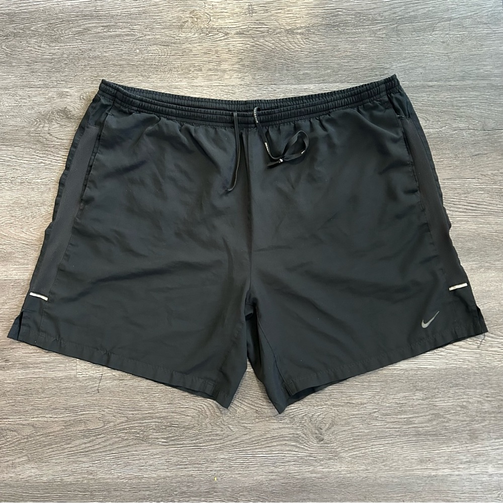 Nike Dri-Fit Black Athletic Shorts - Picture 2 of 5